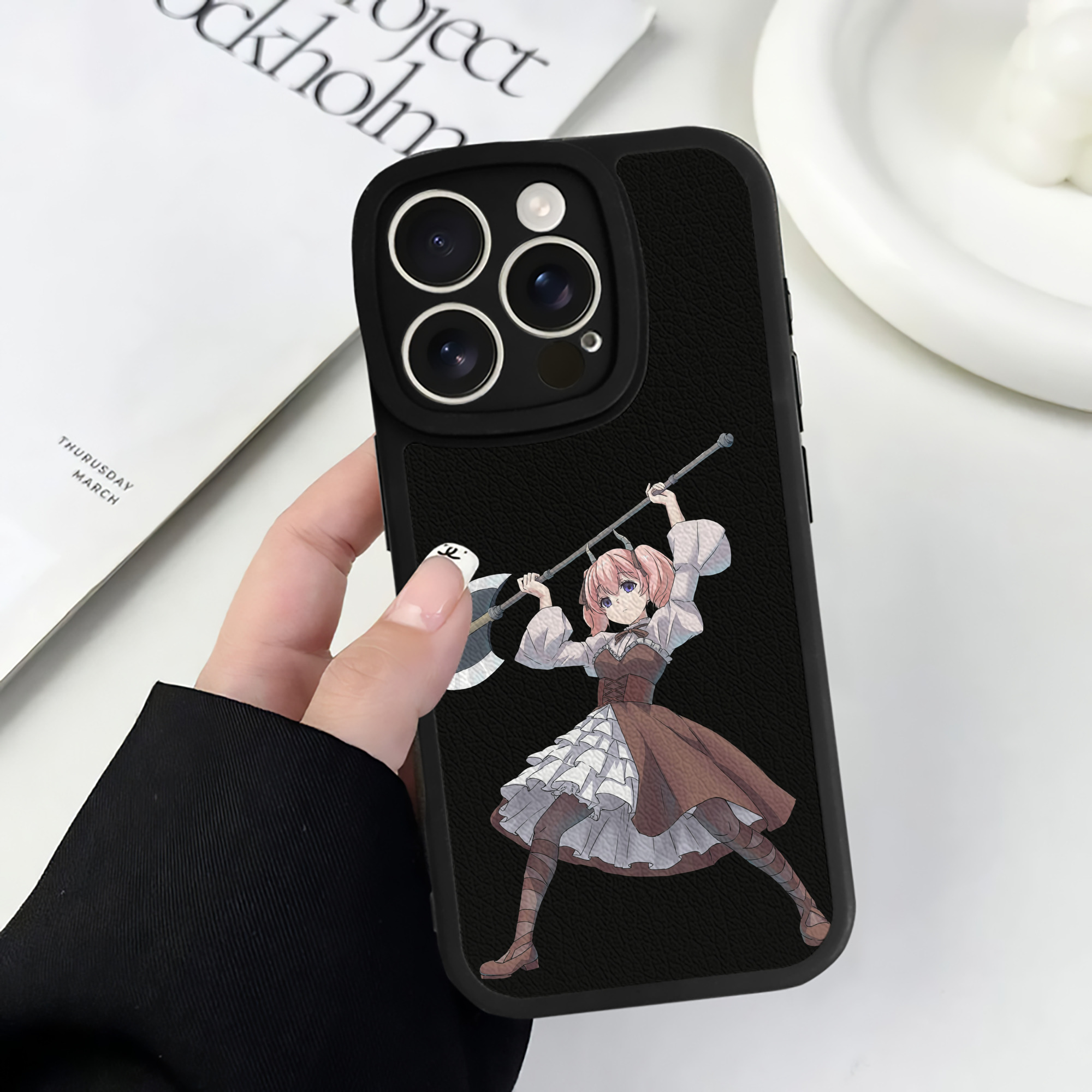 （画像用） 葬送のフリーレン Frieren 【iPhone 16シリーズ対応】シリコンスマホケース（レザー調） 材質：シリコン